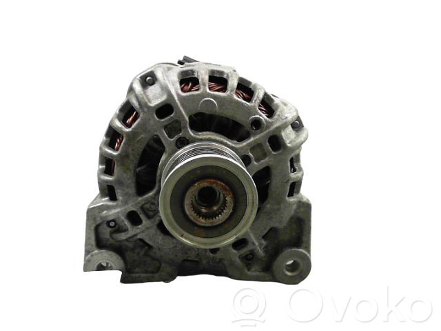Renault Clio IV Alternator 