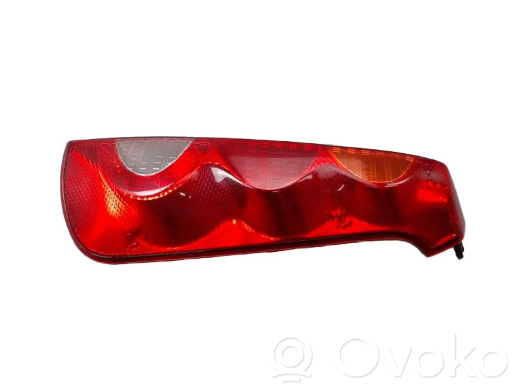 Nissan Note (E12) Luci posteriori