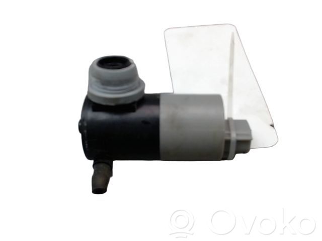 Peugeot 108 Windscreen/windshield washer pump 