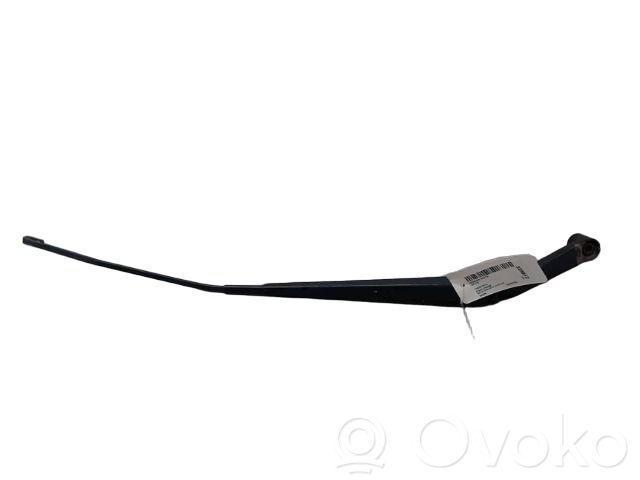 Nissan Note (E12) Front wiper blade arm 