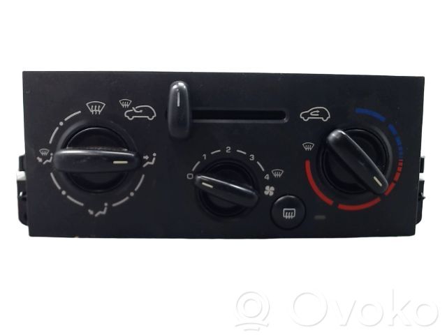 Peugeot 207 Climate control unit 