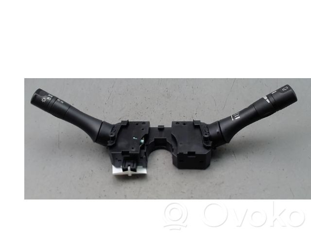 Nissan Juke I F15 Bloc semnalizator și ștergător parbriz 