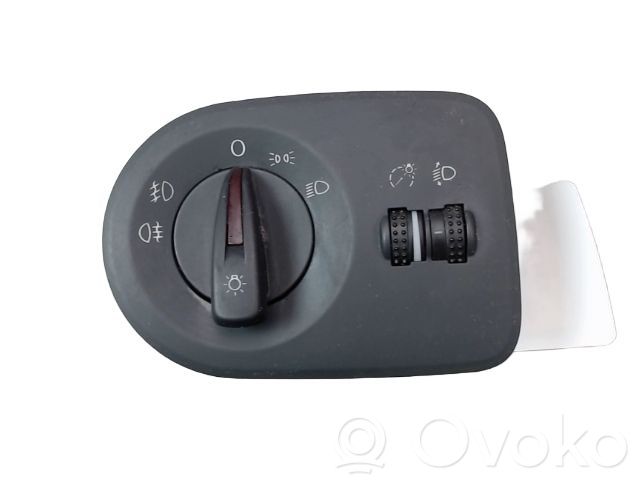 Seat Ibiza V (KJ) Interruptor de luz