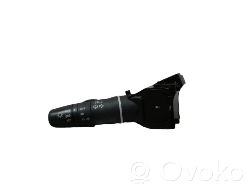 Nissan Almera Tino Interruptor de luz