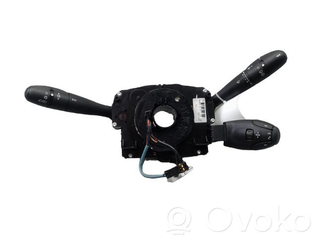 Peugeot 207 Leva/interruttore dell’indicatore di direzione e tergicristallo 
