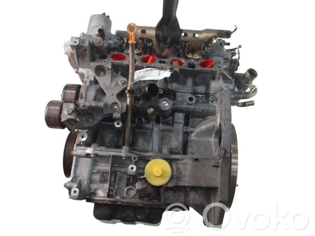 Nissan Micra C+C Двигатель 
