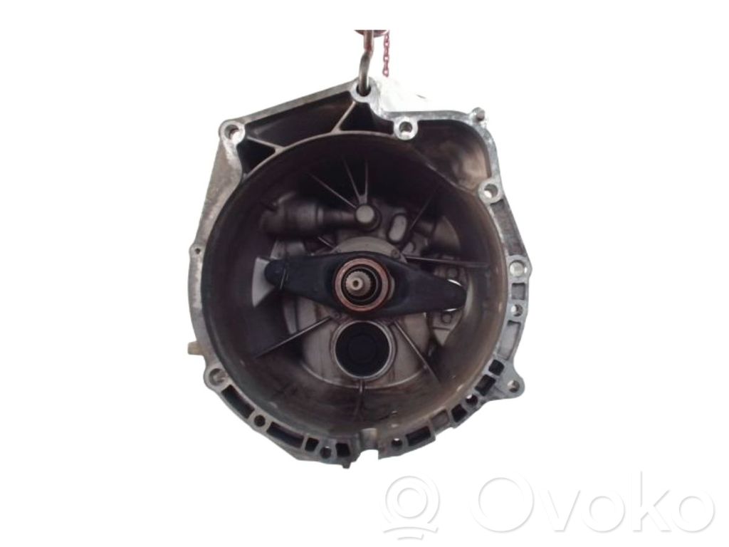 Manual 6 speed gearbox   GETRAGBEY