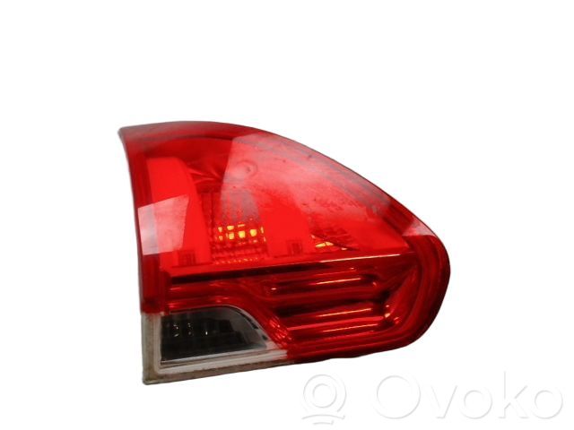 Peugeot 2008 I Lampă spate în capacul portbagajului 