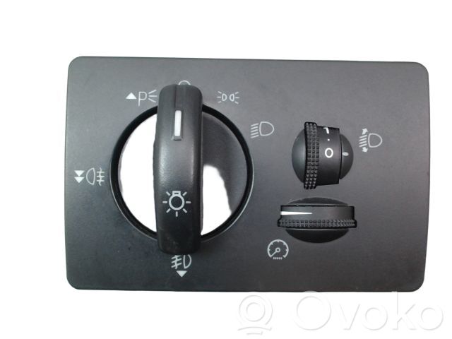 Ford Focus Light switch 