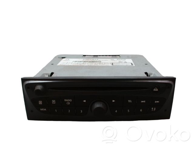Renault Clio III Panel / Radioodtwarzacz CD/DVD/GPS 