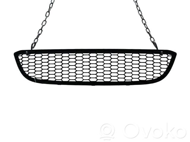 BMW 1 E82 E88 Front bumper lower grill 