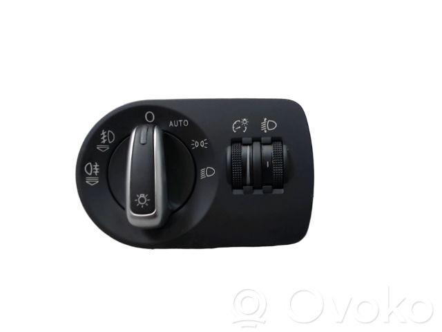 Audi Q3 8U Light switch 