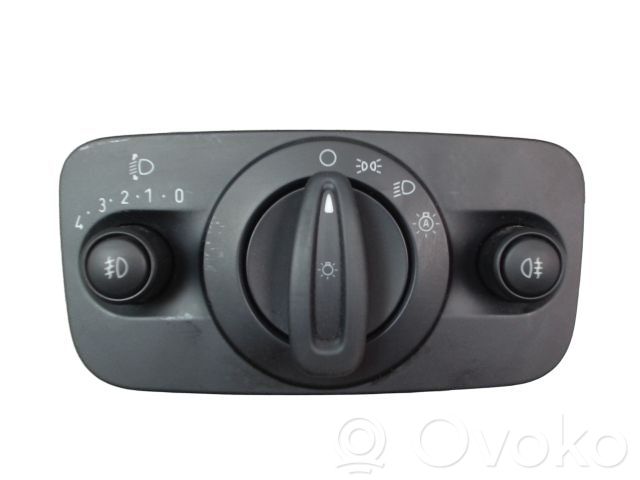 Ford Ecosport Light switch 