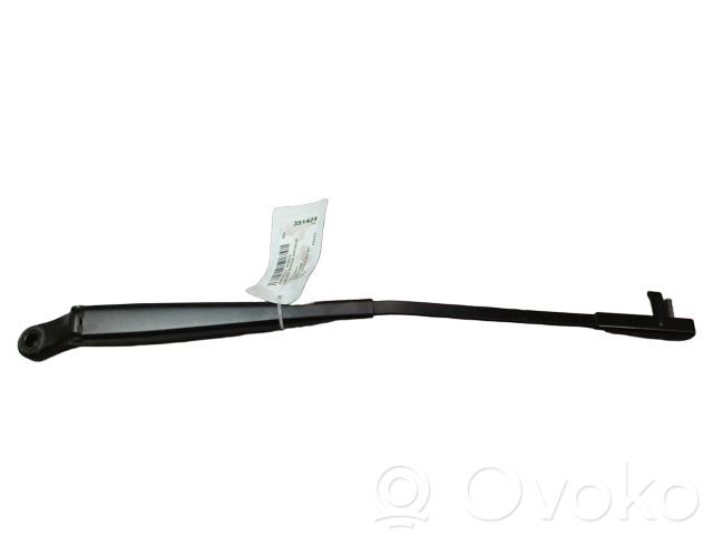 Renault Modus Front wiper blade arm 