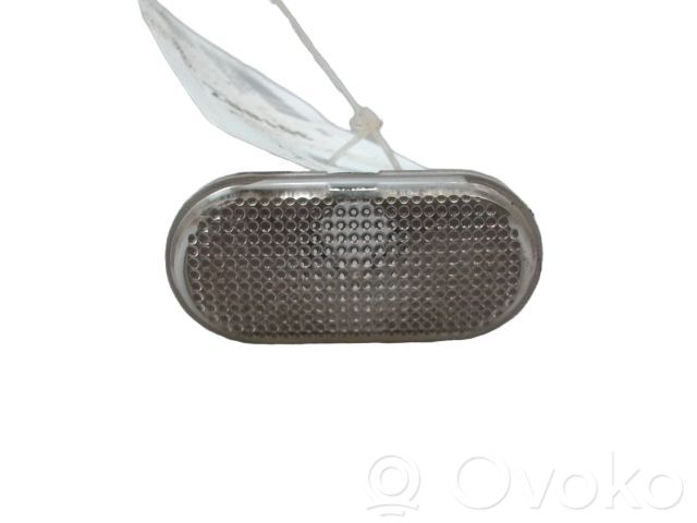Renault Twingo III Semnalizator bară față 
