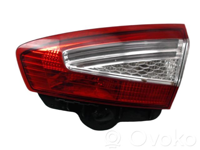 Ford Mondeo MK V Takaluukun takavalot 