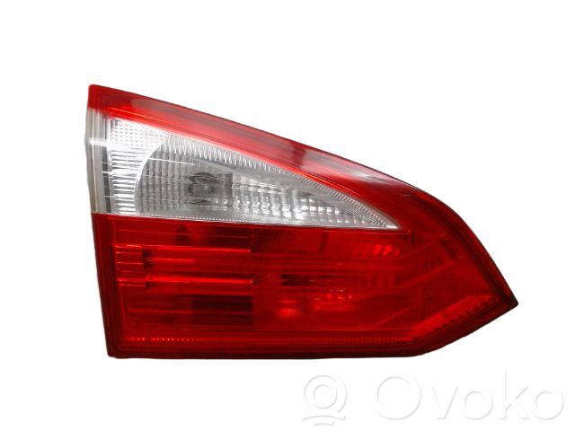 Ford Focus Lampy tylnej klapy bagażnika 