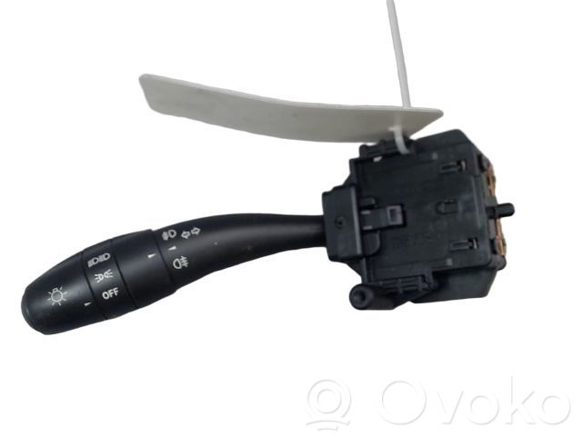 KIA Ceed Valokatkaisija 