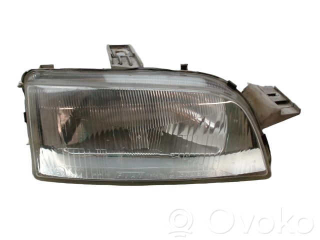Fiat Punto (176) Lampa przednia 