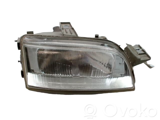 Fiat Punto (176) Lampa przednia 