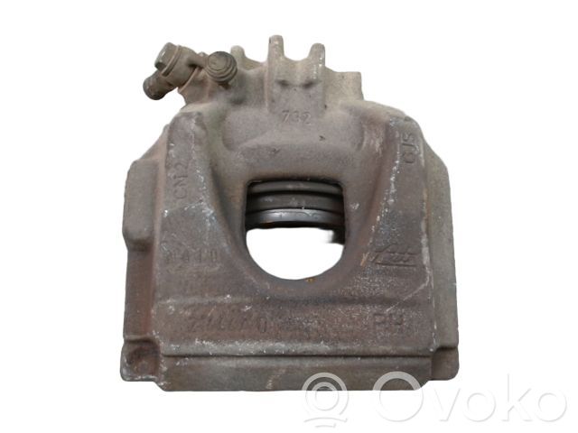 Etujarrusatula   4400V4,1224752,2119170,2224752,27554302,3294810,4400V4,730002,831984,9029552,BHS1505E,CA2955R,DC84173,ET9649,PE6206,PF12736,RCA712,RX6098184A0,TCA4006