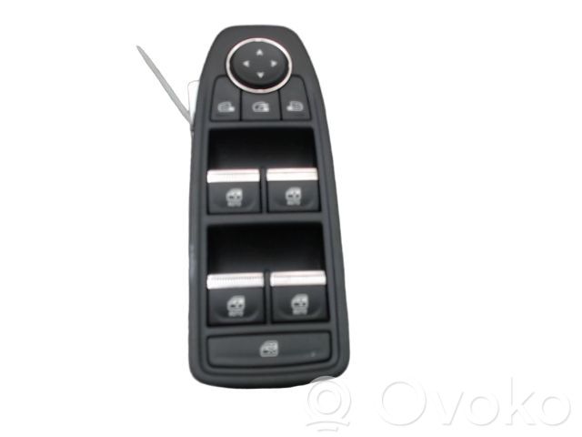 Renault Megane E-Tech Electric window control switch 