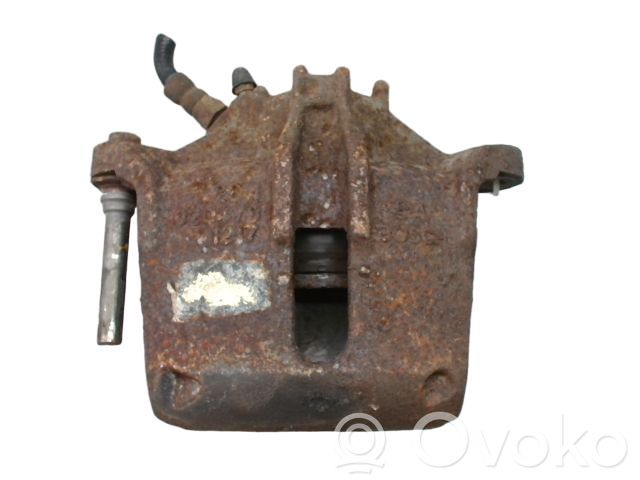 Peugeot 206 CC Zacisk hamulcowy przedni 