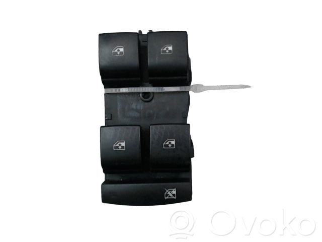 Chevrolet Orlando Electric window control switch 