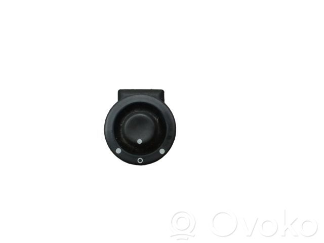 Wing mirror switch   8200214919,153430,255704649R,3204,8200214919