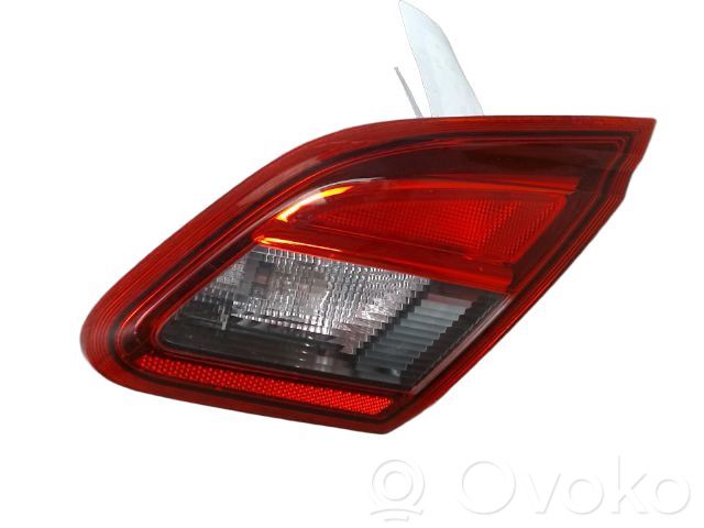 Opel Corsa E Lampă spate în capacul portbagajului 