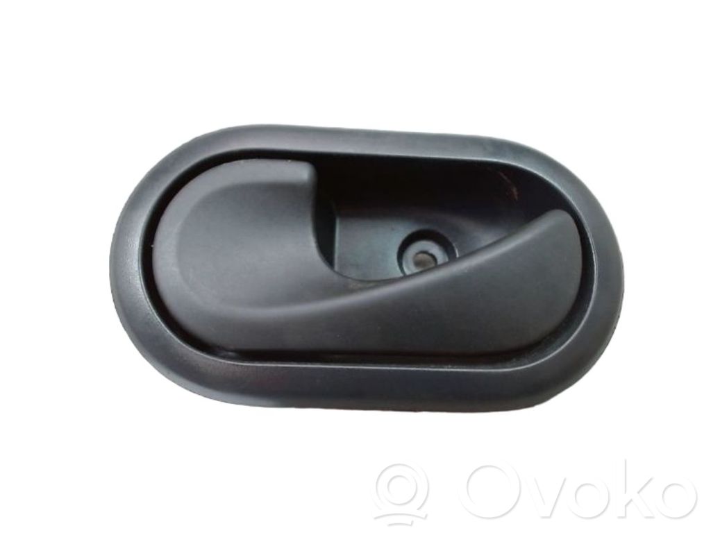 Manecilla interna puerta delantera   8200733848,125057,55830,8200606890,8200733848,DA2208622