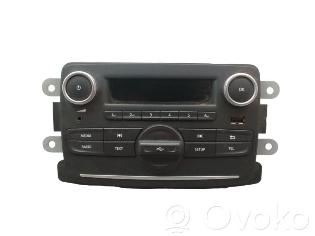 Dacia Logan VAN Unitate principală radio/CD/DVD/GPS 