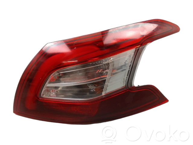 Peugeot 308 Lampă spate în caroserie 