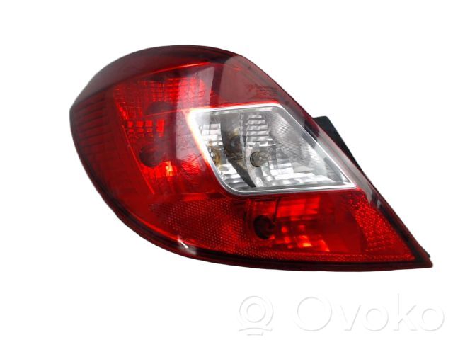 Opel Corsa D Lampă spate în caroserie 