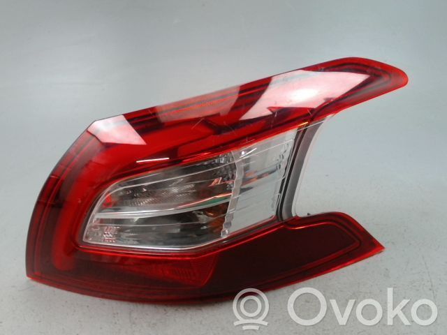 Peugeot 308 Lampă spate în caroserie 