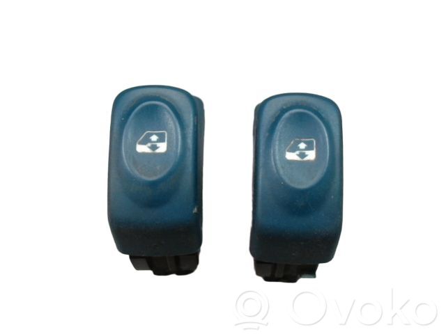 Renault Twingo I Comutator comandă geamuri electrice 