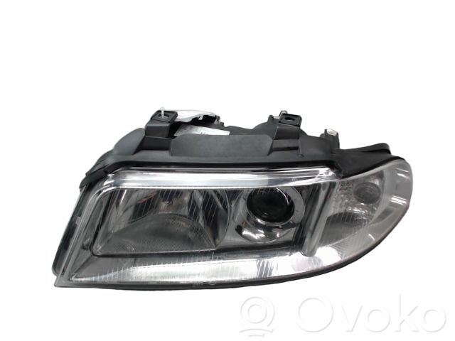 Audi A4 S4 B5 8D Faro/fanale 