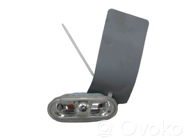 Seat Ibiza III (6L) Semnalizator bară față 