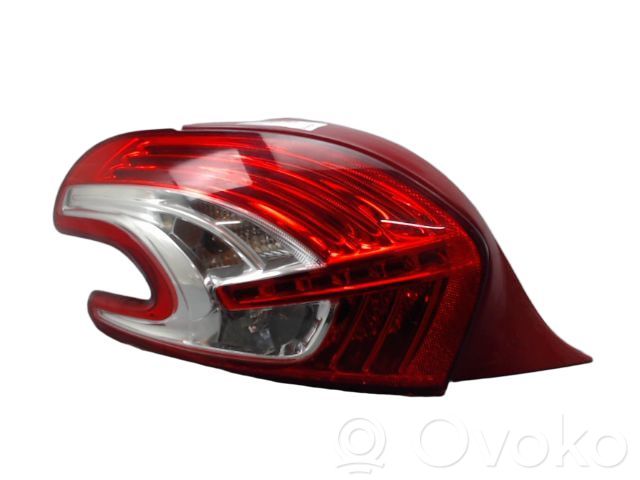Peugeot 208 I Lampă spate în caroserie 