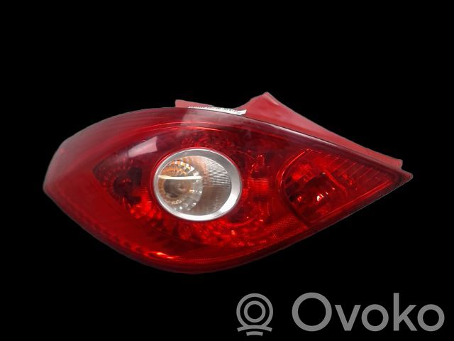 Luci posteriori   93189092,043387,1111430012,11114300121,1222131,1222132,1222139,13186350,16531431,1814091,2201421,2202421,3750931,3750932,422053,42433054,43388,4421953LLDUE,50240701A1,50240702A1,50240711,50341617,50341619,89038960,89316575A,93189092,93189099,GP1143,OP0344154,OP0344154CZ