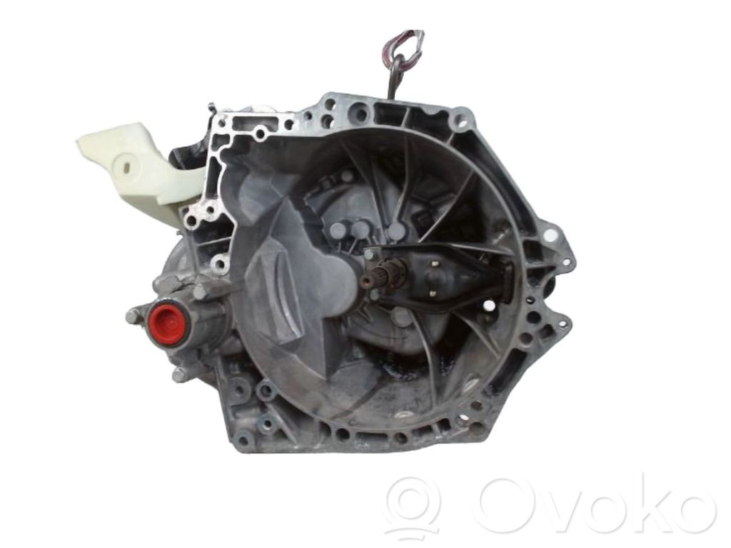 Peugeot 2008 I Cutie viteze manuală cu 5 trepte