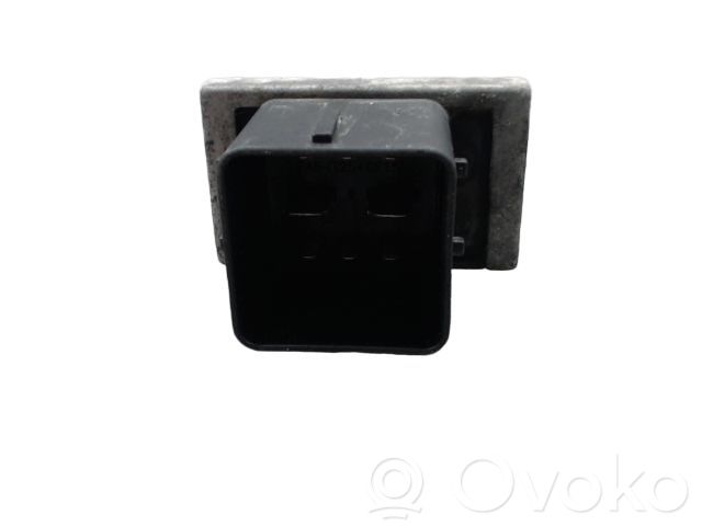 Przekaźnik / Modul układu ogrzewania wstępnego   8200859243,04419200,1106700Q0A,1106700Q0B,11067JD50C,132123,2502123,2523080A0A,285845,4419200,7285845,8200859243,9314009,93862497,994101,H7285845,WG1749959