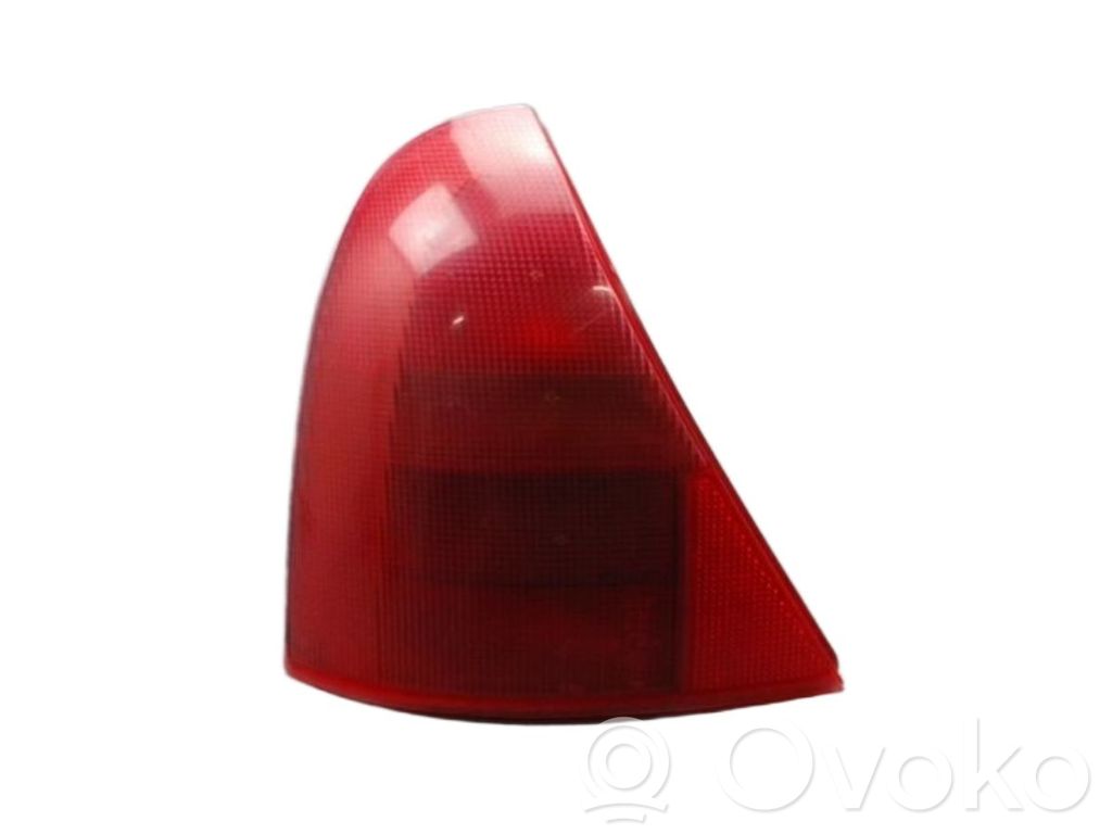 Renault Clio II Luci posteriori 