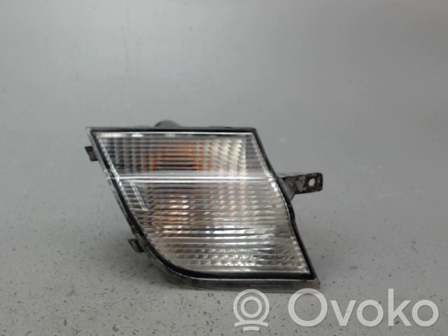 Nissan Micra Semnalizator față 