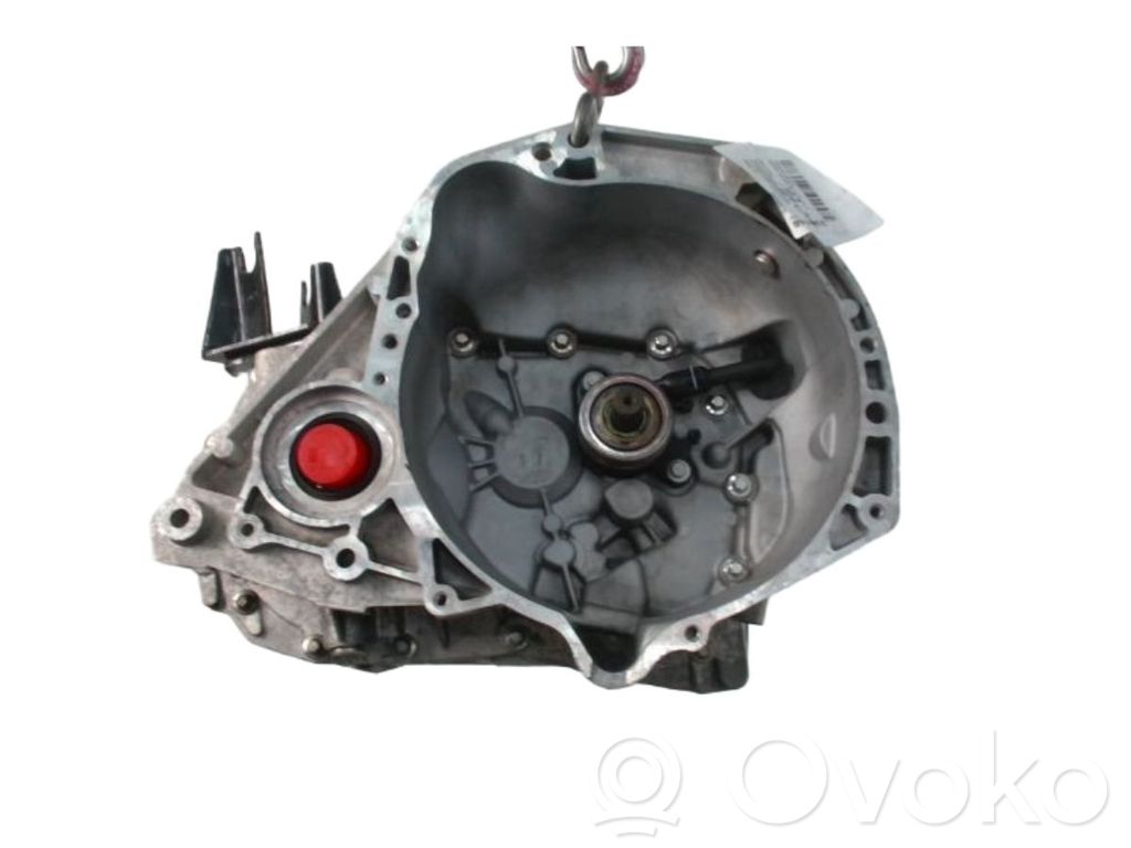 Nissan Micra C+C Boîte de vitesses manuelle à 5 vitesses