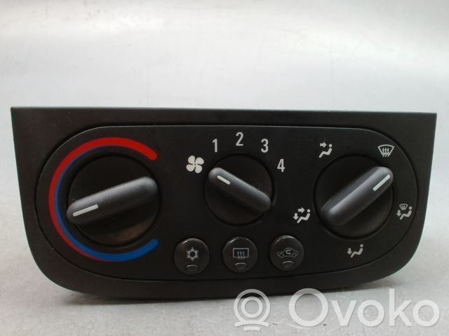 Opel Combo C Unidad de control climatización 
