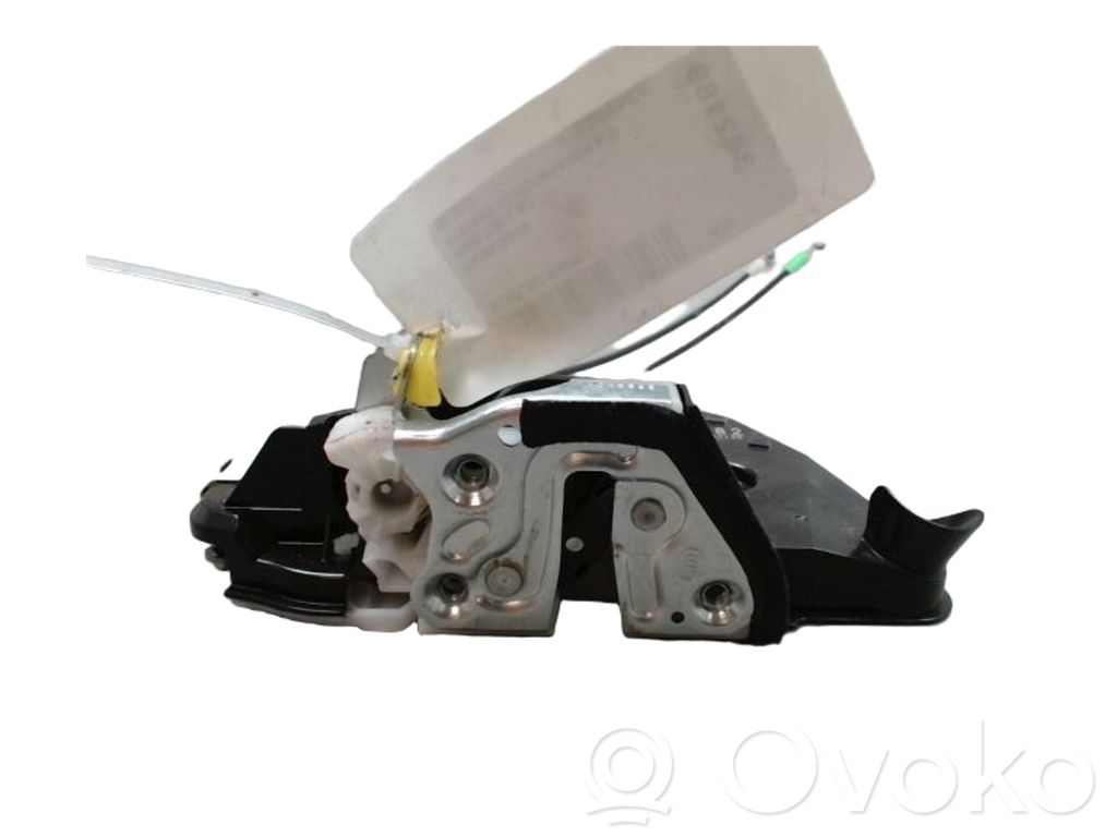 Suzuki Swift III Etuoven lukko
