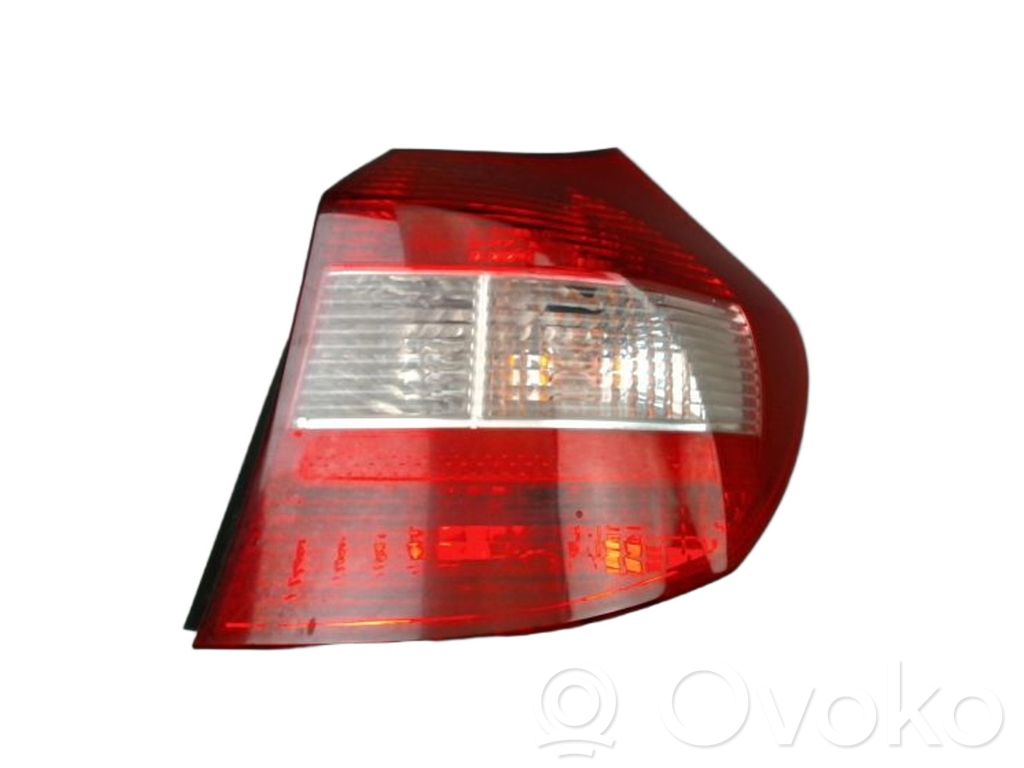 BMW 1 E81 E87 Lampă spate în caroserie 