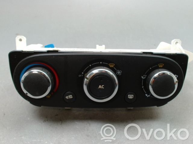 Renault Clio IV Unité de contrôle climatique 