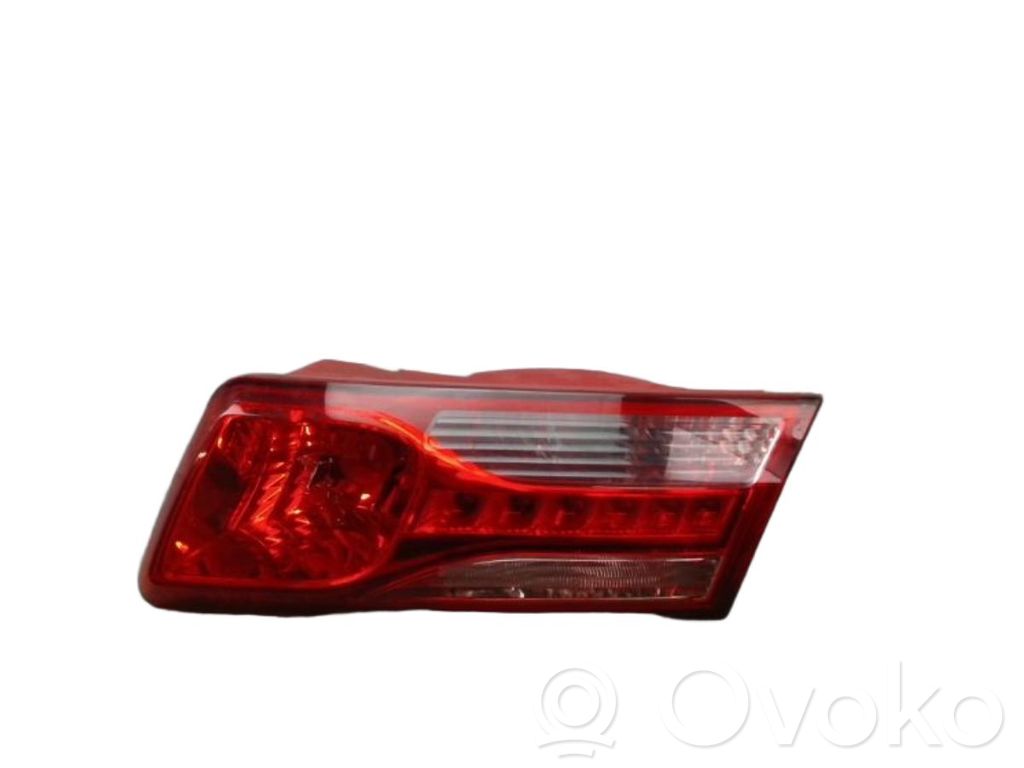 Renault Laguna III Feux arrière sur hayon